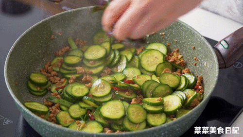 一起来吃瓜小游戏技巧,掌握技巧，一起来瓜界称霸！  第3张